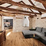 Casa Dei Nonni With Bicycles Included بيت للعطل Oprtalj