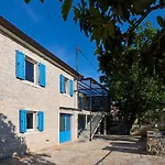 Casa Dei Nonni With Bicycles Included Oprtalj